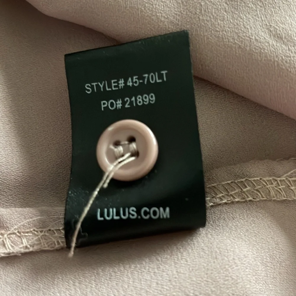Lulu’s button up - Picture 6 of 6